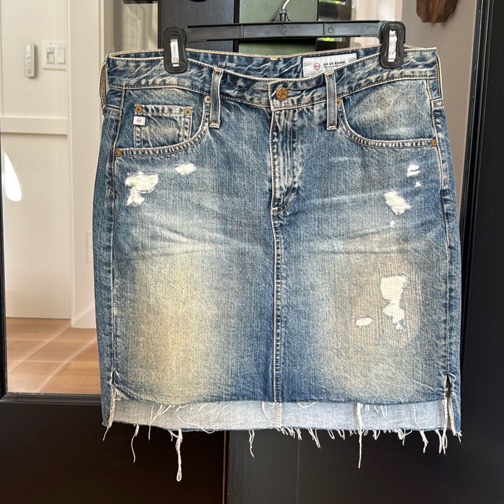 NEVER WORN AG denim “the erin” distressed pencil skirt